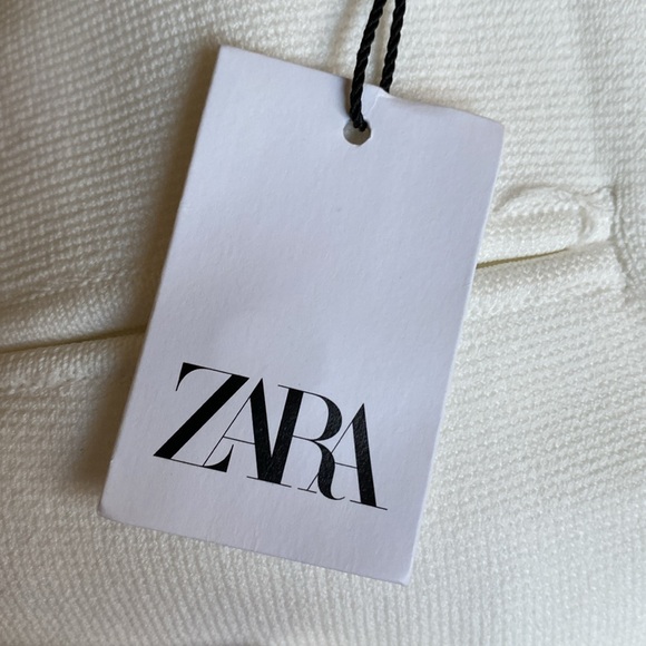 NWT. Zara White Viscose Blend Sleeveless V-neck Vest Top with Back Strap Size XL - Picture 6 of 9